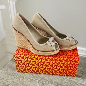 Tory Burch Leticia Open Toe Wedge, size 9, like new